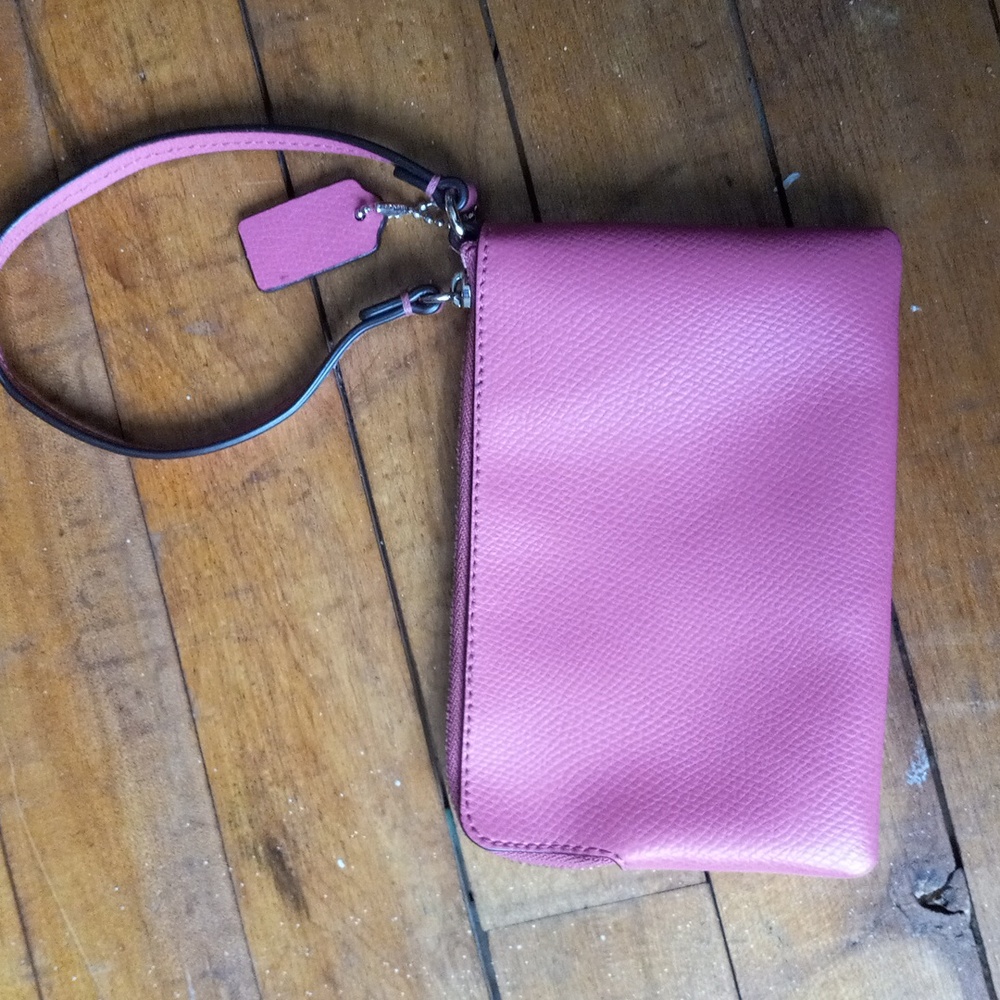 Coach Wristlet Pink - Picture 6 of 14